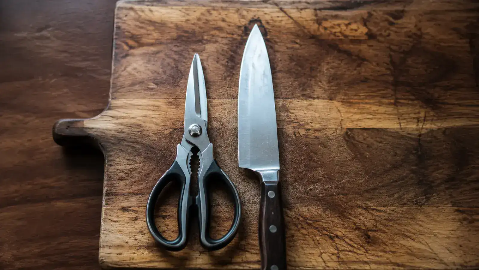 Kitchen Shears vs Knife for Food Prep: When Each Tool Actually Wins